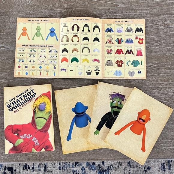 Muppet Whatnot Workshop custom Statue of Liberty puppet w/ branded bag & book - Picture 13 of 16